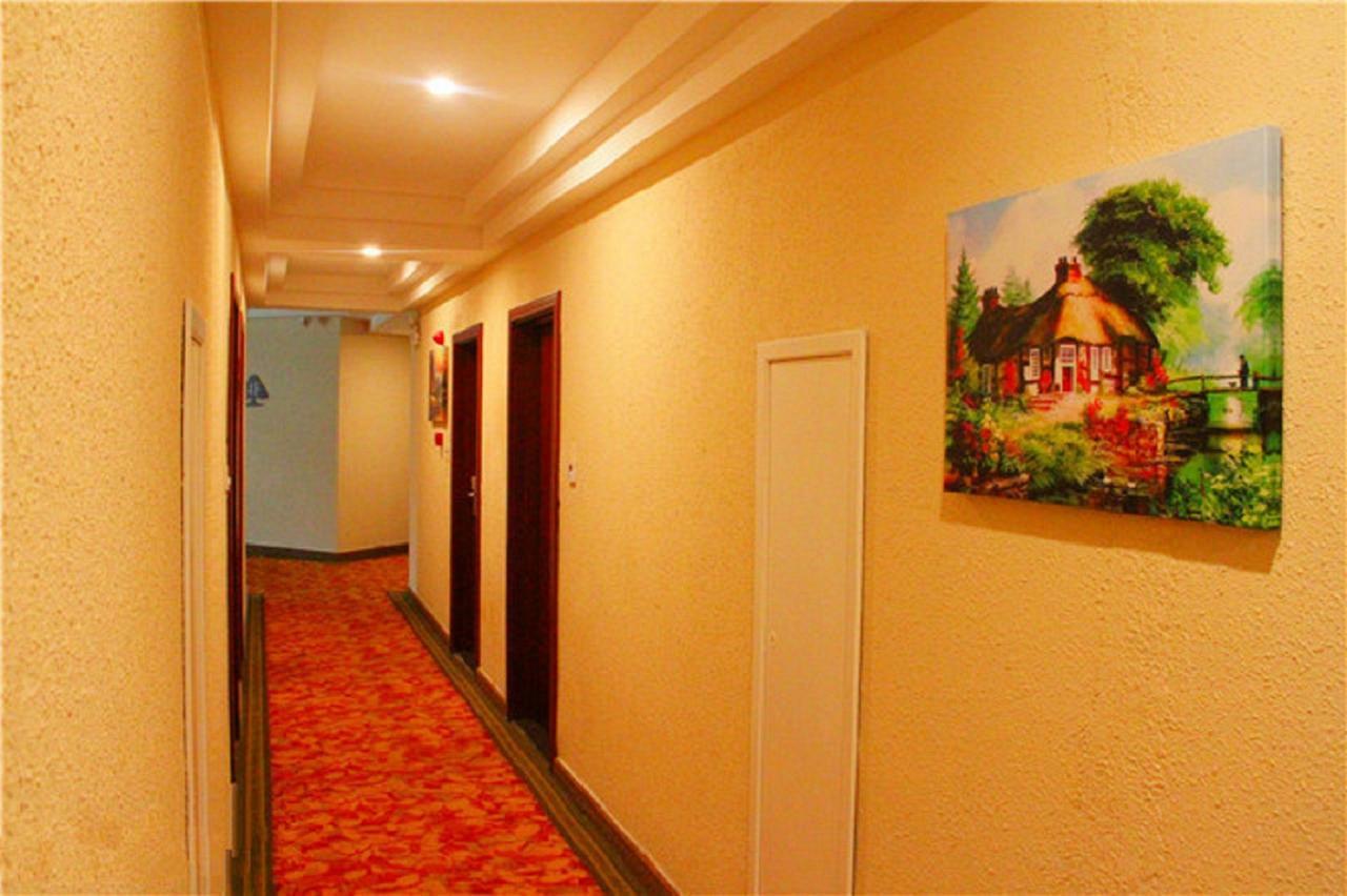 Greentree Inn Shanghai Expo Site South Yanggao Road Subway Station Express Hotel Bagian luar foto